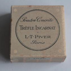 Boite à poudre concrète Trèfle Incarnat L.T. Piver