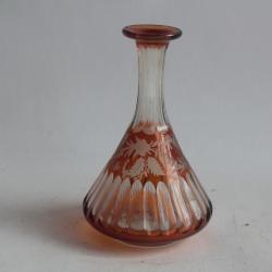 Vase Flacon cristal de Bohème taillé ambre