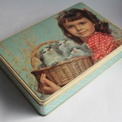 Boîte biscuits tôle J. Schuybroek Fillette et Chatons