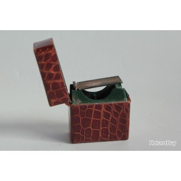 Bo�te allumettes Pyrog�ne de voyage crocodile Finnegans Royaume-Uni
