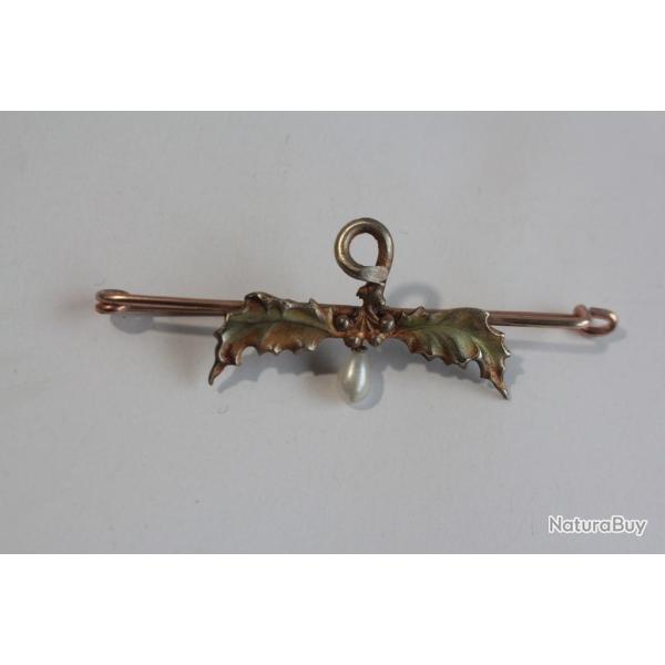 Broche Gui Art nouveau