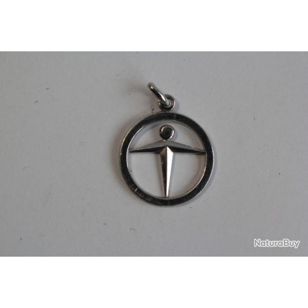 Pendentif argent Pierre Cardin