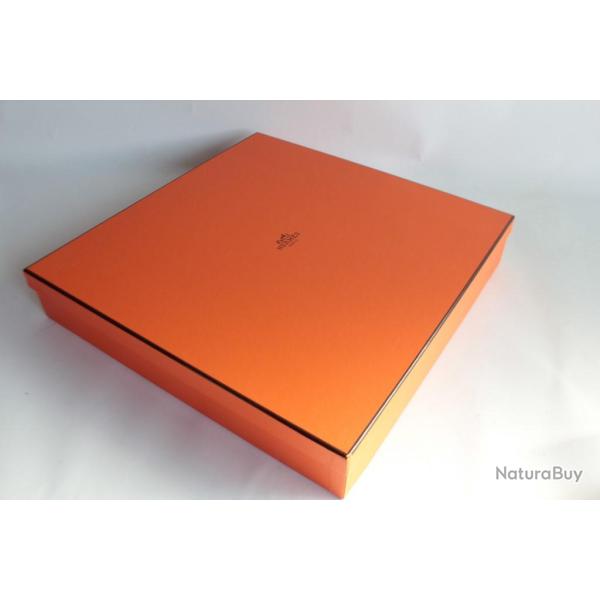 HERMES Boite carton orange 36,5x36,5x6,5 cm Plat ?31cm