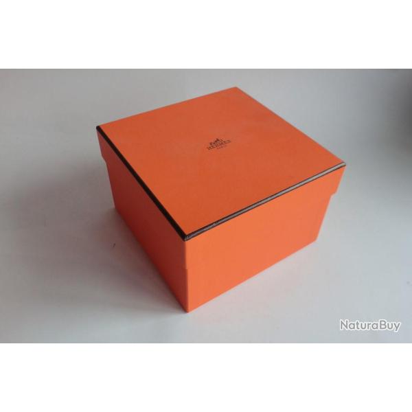 HERMES Boite carton orange 16,5x16,5x10,5 cm