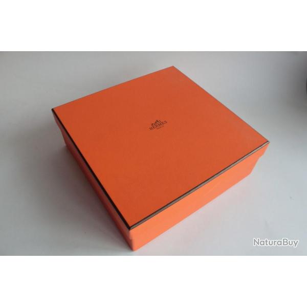 HERMES Boite carton orange 24x23,5x8 cm