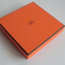HERMES Boite carton orange 14,5x14,5x3 cm