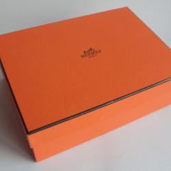 HERMES Boite carton orange 23x16,5x8 cm