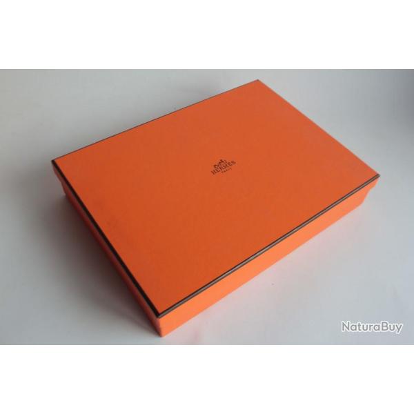 HERMES Boite carton orange 28,5x21x6 cm