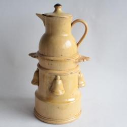 Laitière veilleuse faïence provençale XVIIIe siècle