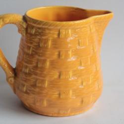 Pichet jaune barbotine Digoin Sarreguemines