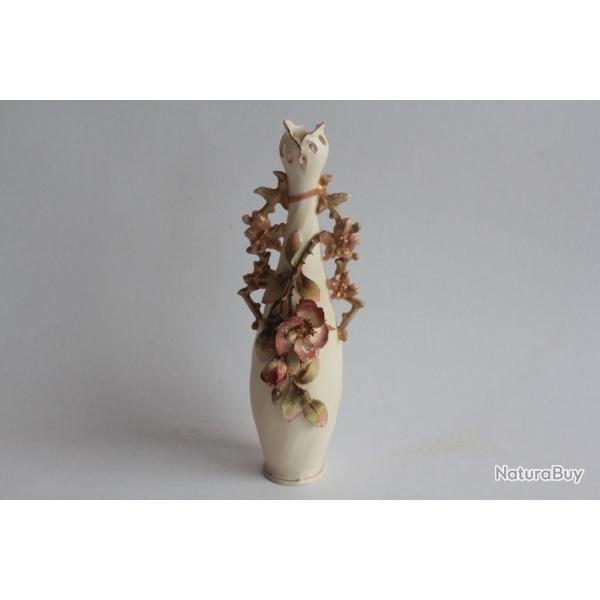 Petit vase soliflore porcelaine Rudolstadt Volkstedt Allemagne