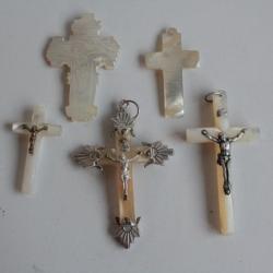 Ancien pendentif Croix nacre