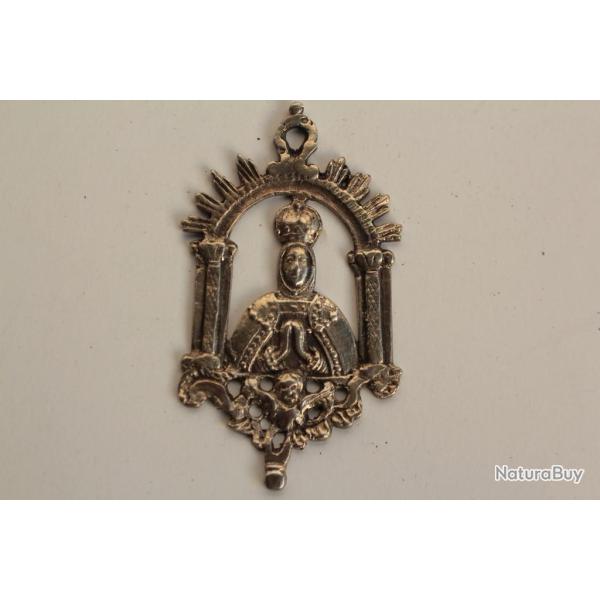 Pendentif argent Vierge Virgen del Sagrario Toledo Espagne XVIIIe si�cle