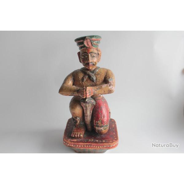 Charmeur de serpents bois sculpt� polychrome Rajasthan Inde