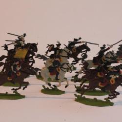 Soldats plats d'étain OKI 1428 Cavalerie autrichienne Dragons 1760