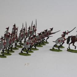 Soldats plats d'étain OKI 431a Grenadiers autrichiens 1760