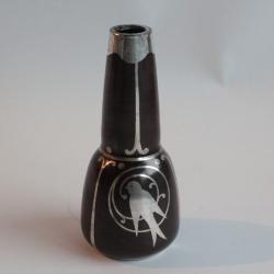 Petit vase verre &eacute;maill&eacute; marron et argent Hirondelle Dinanderie