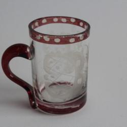 Ancien verre à liqueur cristal Bohême gravé émaillé