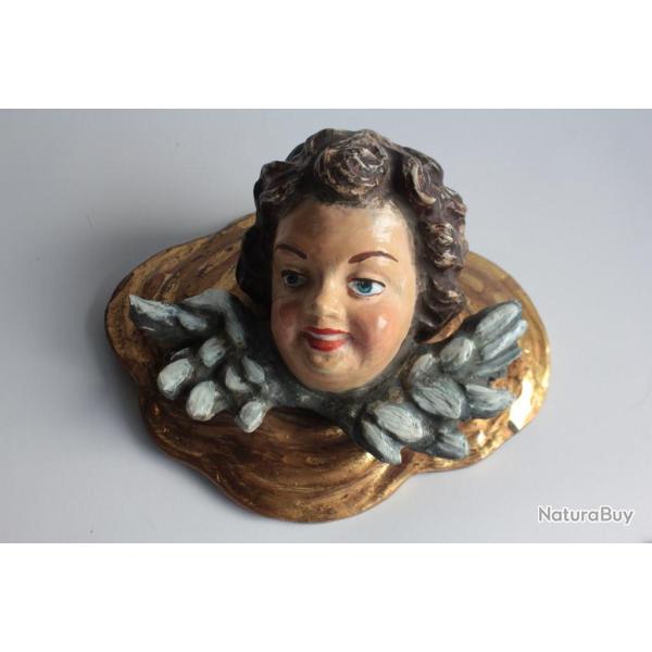 Ancien Putti bois polychrome et dor�