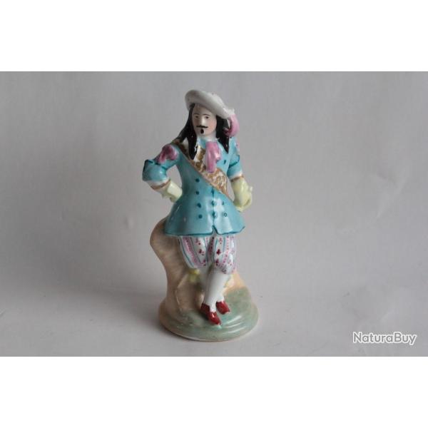 Porte plume figuratif Mousquetaire porcelaine Vieux Paris