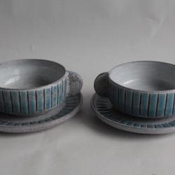 Deux tasses céramique signées SL 1960