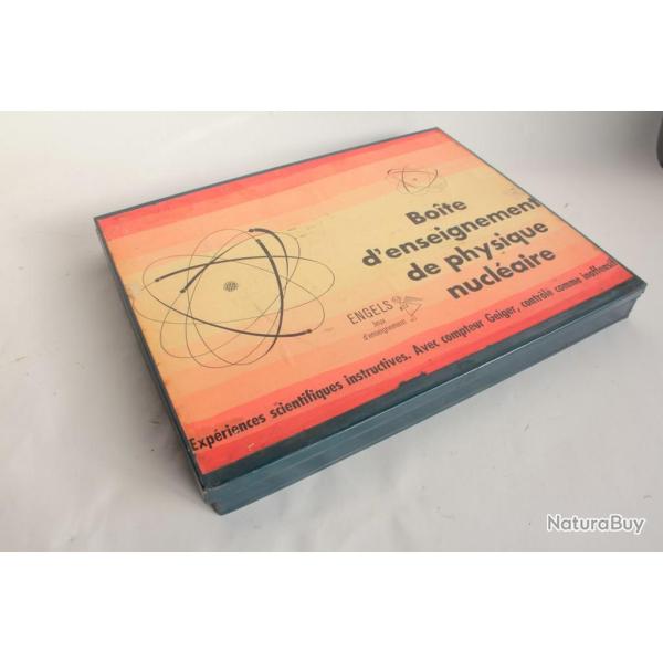 Ancienne Boite d'enseignement de physique nucl�aire Engels