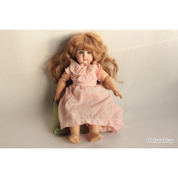 Ancienne Poup�e b�b� Jumeau porcelaine