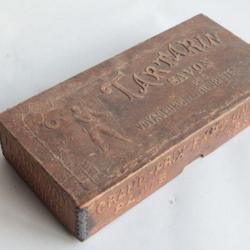 Boîte Savon carton gaufré Tartarin Exposition universelle Paris 1889