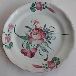 Plat faïence de l'Est XVIIIe siècle