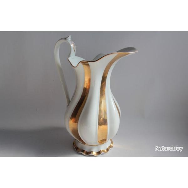 Broc � eau Porcelaine de Paris Empire