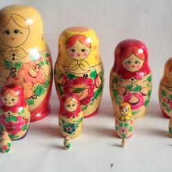 Poupées russes Matriochkas bois peint 12 pièces