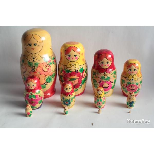 Poup�es russes Matriochkas bois peint 12 pi�ces