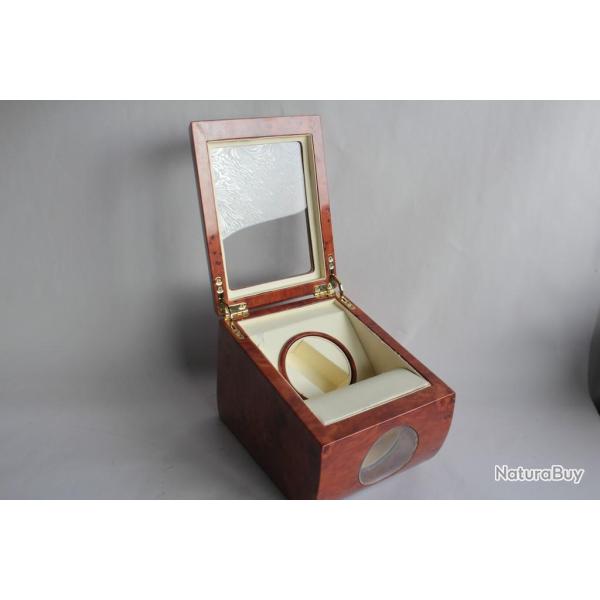 The Royal Diamond Gen�ve �crin vitrine Remontoir montre