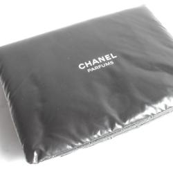 CHANEL Parfums Pochette noire
