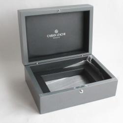 CARAN D'ACHE Boite