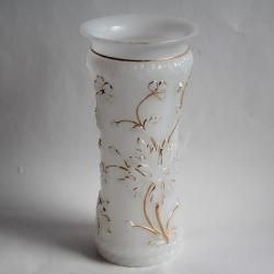 Vase opaline émaillée or XIXe siècle