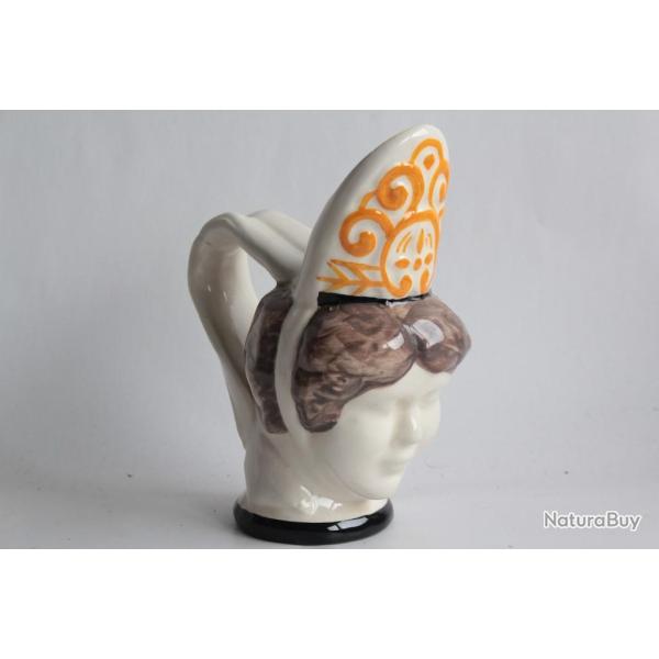 Pichet T�te de Bigoud�ne Fa�ence HB Quimper