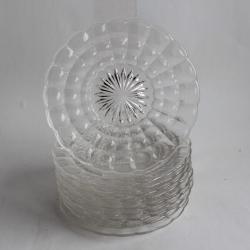 10 Petites assiettes cristal