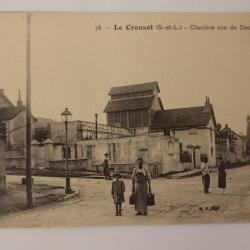 CPA Saône et Loire Le Creusot Glacière rue de Decize