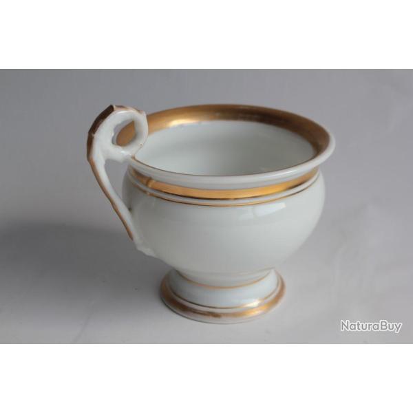 Tasse � chocolat porcelaine Vieux Paris
