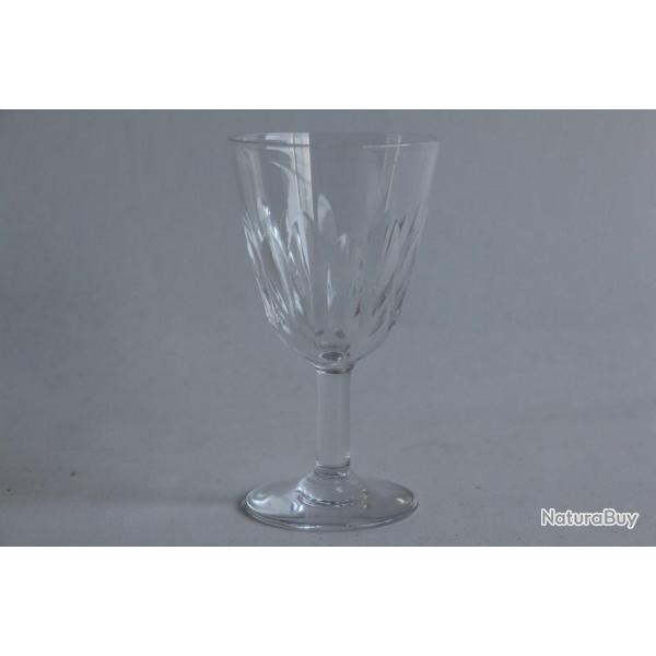 BACCARAT Verre � liqueur cristal Casino 8,4 cm