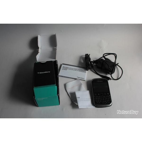 T�l�phone portable Blackberry Curve 9320 fonctionne
