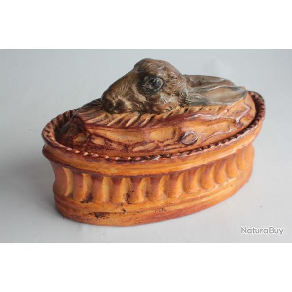 Terrine Trompe l'oeil Li�vre porcelaine verniss�e