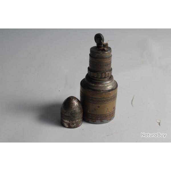 Briquet essence Travail des tranch�es Poilus Guerre 14-18