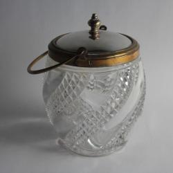 BACCARAT Pot Seau à biscuits cristal taillé