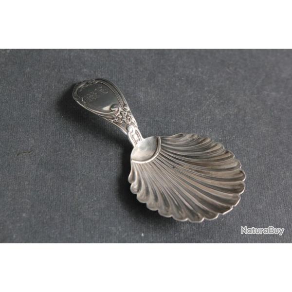 Ancienne Cuill�re � th� argent coquillage Tea caddy spoon