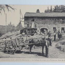 CPA Haute-Loire Chambon-sur-Lignon Le battage du Seigle Ferme