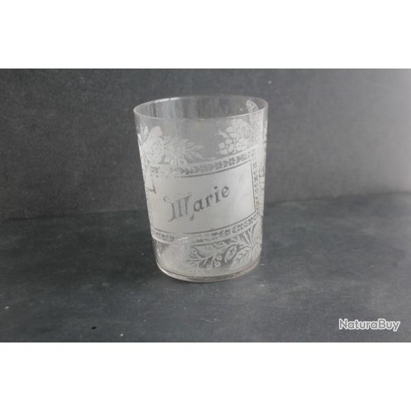 Ancien verre grav Marie