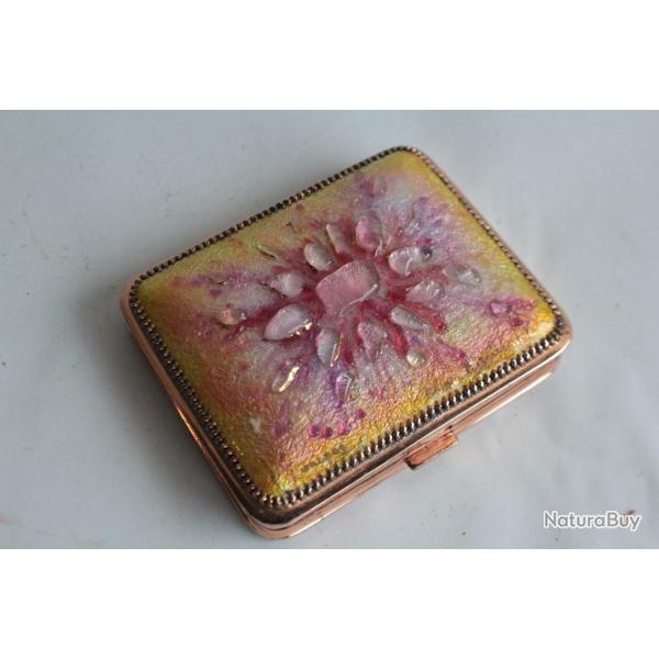 Poudrier �maux de Limoges