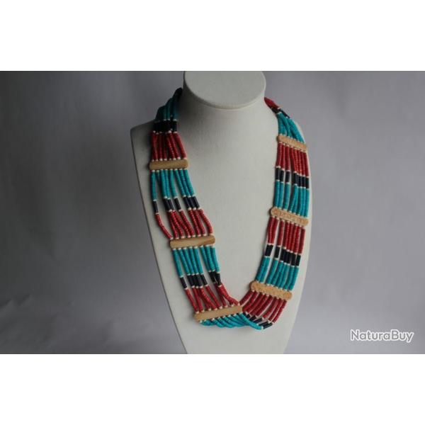 Collier ethnique os Naga Inde